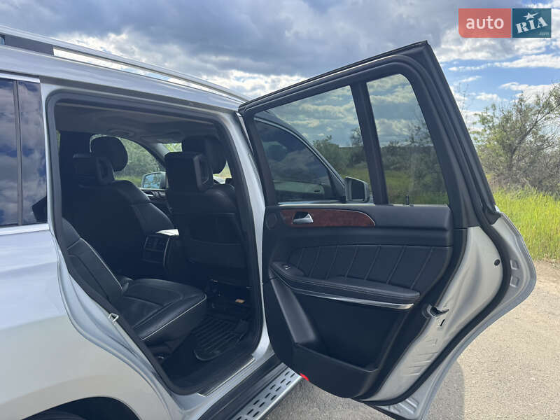Внедорожник / Кроссовер Mercedes-Benz GL-Class 2013 в Белгороде-Днестровском