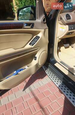Внедорожник / Кроссовер Mercedes-Benz GL-Class 2011 в 