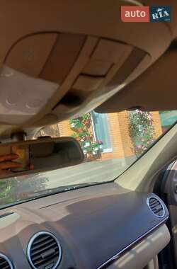 Внедорожник / Кроссовер Mercedes-Benz GL-Class 2011 в 