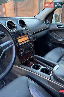 Внедорожник / Кроссовер Mercedes-Benz GL-Class 2012 в 