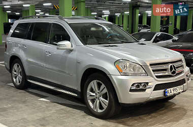 Mercedes-Benz GL-Class 2010 Mercedes-Benz GL-Class 2010
