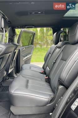 Позашляховик / Кросовер Mercedes-Benz GL-Class 2011 в 