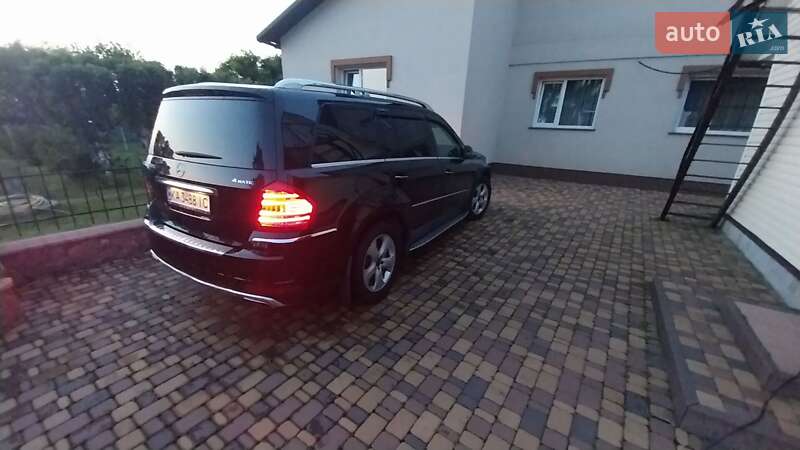 Позашляховик / Кросовер Mercedes-Benz GL-Class 2012 в Києві