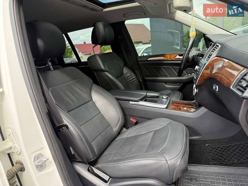 Внедорожник / Кроссовер Mercedes-Benz GL-Class 2015 в Хмельницком фото 26 Внедорожник / Кроссовер Mercedes-Benz GL-Class 2015 в Хмельницком