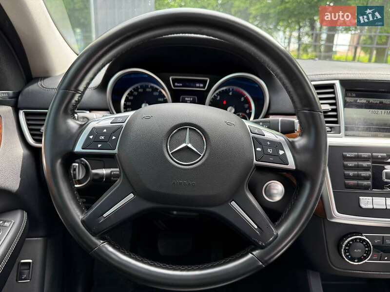 Внедорожник / Кроссовер Mercedes-Benz GL-Class 2015 в Хмельницком фото 31 Внедорожник / Кроссовер Mercedes-Benz GL-Class 2015 в Хмельницком
