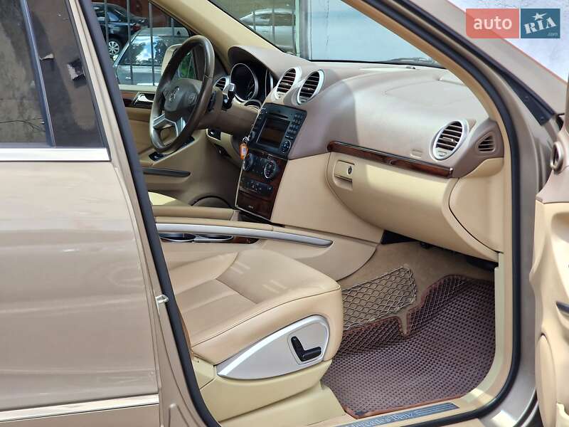 Позашляховик / Кросовер Mercedes-Benz GL-Class 2010 в Одесі