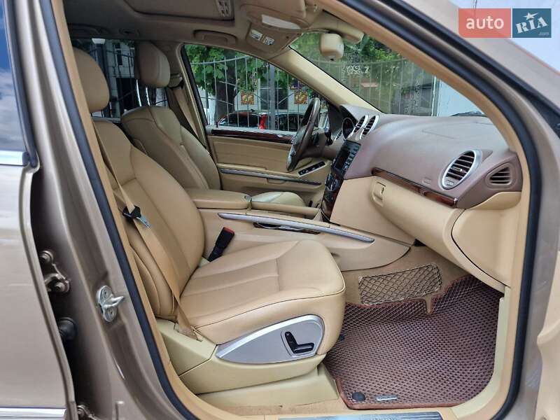 Позашляховик / Кросовер Mercedes-Benz GL-Class 2010 в Одесі