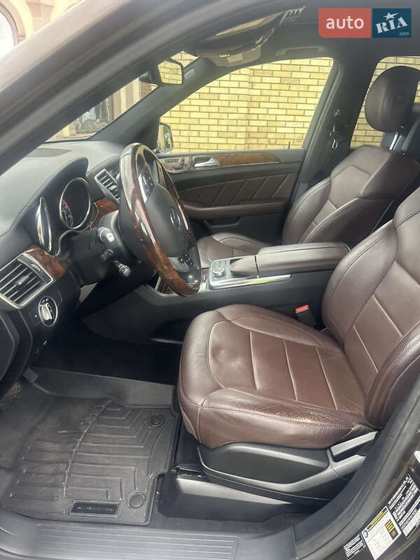 Внедорожник / Кроссовер Mercedes-Benz GL-Class 2014 в Львове фото 19 Внедорожник / Кроссовер Mercedes-Benz GL-Class 2014 в Львове