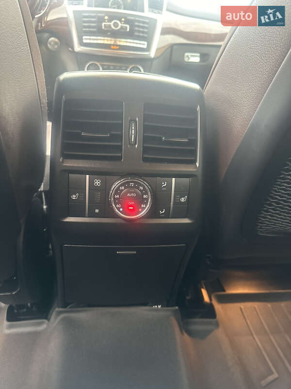 Внедорожник / Кроссовер Mercedes-Benz GL-Class 2014 в Львове фото 22 Внедорожник / Кроссовер Mercedes-Benz GL-Class 2014 в Львове
