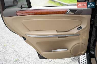Позашляховик / Кросовер Mercedes-Benz GL-Class 2009 в 