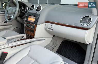 Внедорожник / Кроссовер Mercedes-Benz GL-Class 2012 в 