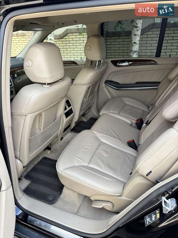 Внедорожник / Кроссовер Mercedes-Benz GL-Class 2012 в Черновцах