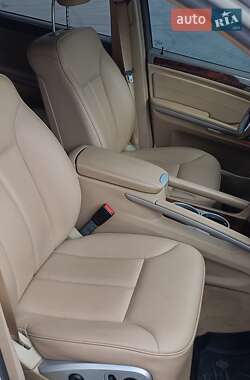 Внедорожник / Кроссовер Mercedes-Benz GL-Class 2011 в 