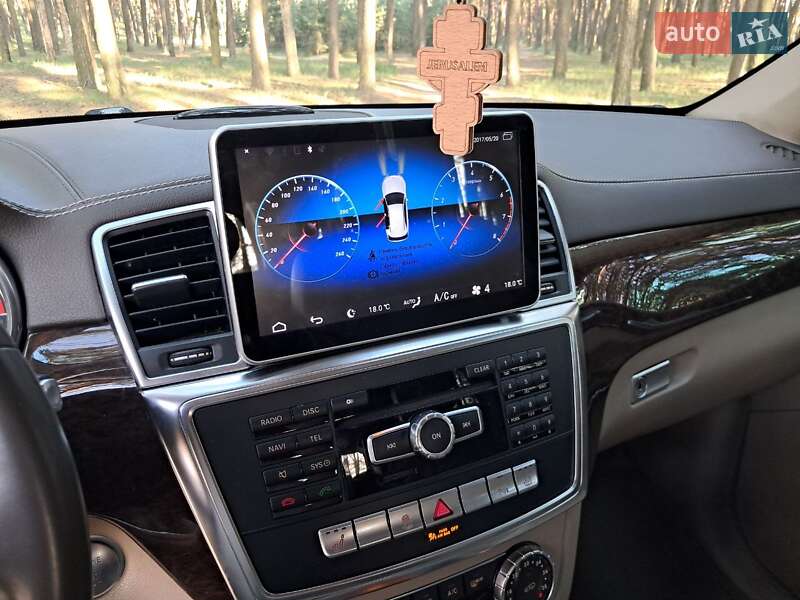 Позашляховик / Кросовер Mercedes-Benz GL-Class 2013 в Сумах
