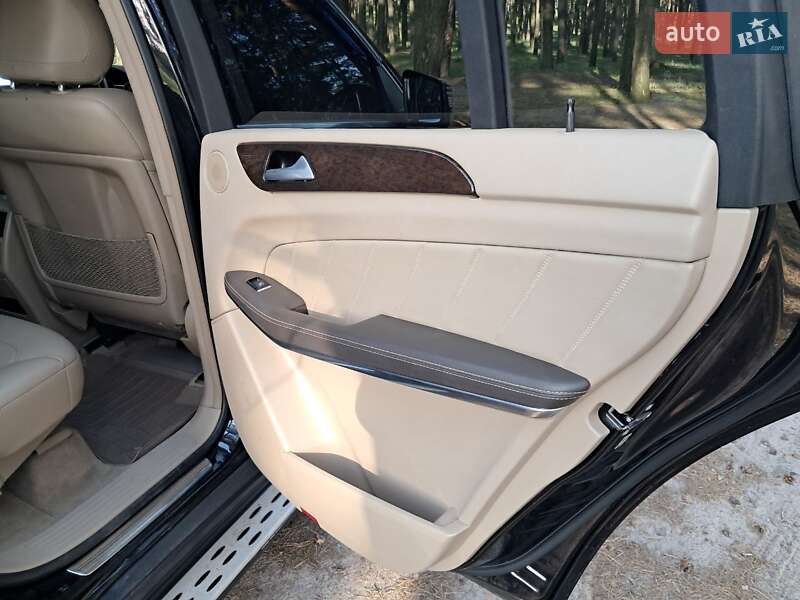 Позашляховик / Кросовер Mercedes-Benz GL-Class 2013 в Сумах