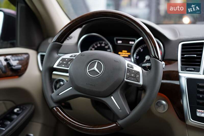 Позашляховик / Кросовер Mercedes-Benz GL-Class 2014 в Чернівцях