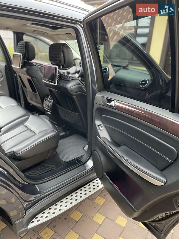 Внедорожник / Кроссовер Mercedes-Benz GL-Class 2010 в Киеве