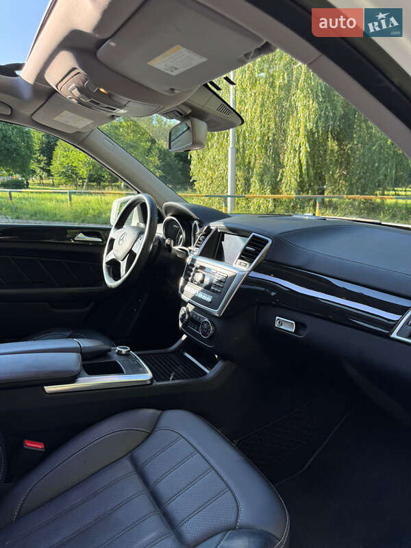 Позашляховик / Кросовер Mercedes-Benz GL-Class 2014 в Рівному