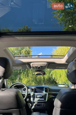Позашляховик / Кросовер Mercedes-Benz GL-Class 2014 в 