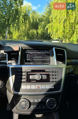 Позашляховик / Кросовер Mercedes-Benz GL-Class 2014 в 