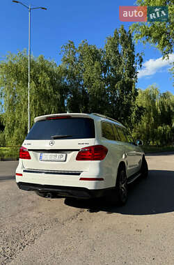 Позашляховик / Кросовер Mercedes-Benz GL-Class 2014 в 