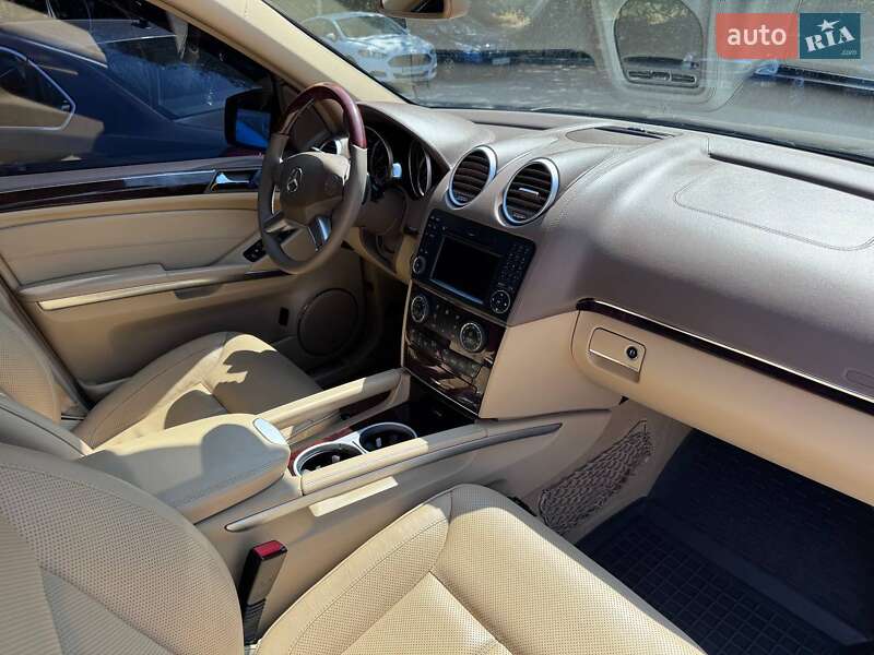 Позашляховик / Кросовер Mercedes-Benz GL-Class 2011 в Запоріжжі