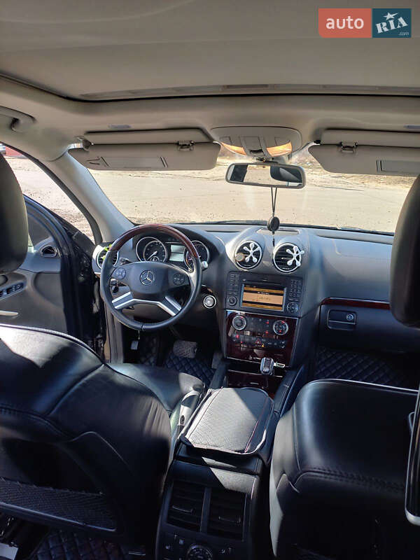 Позашляховик / Кросовер Mercedes-Benz GL-Class 2010 в Димері