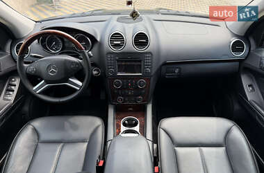 Внедорожник / Кроссовер Mercedes-Benz GL-Class 2011 в 