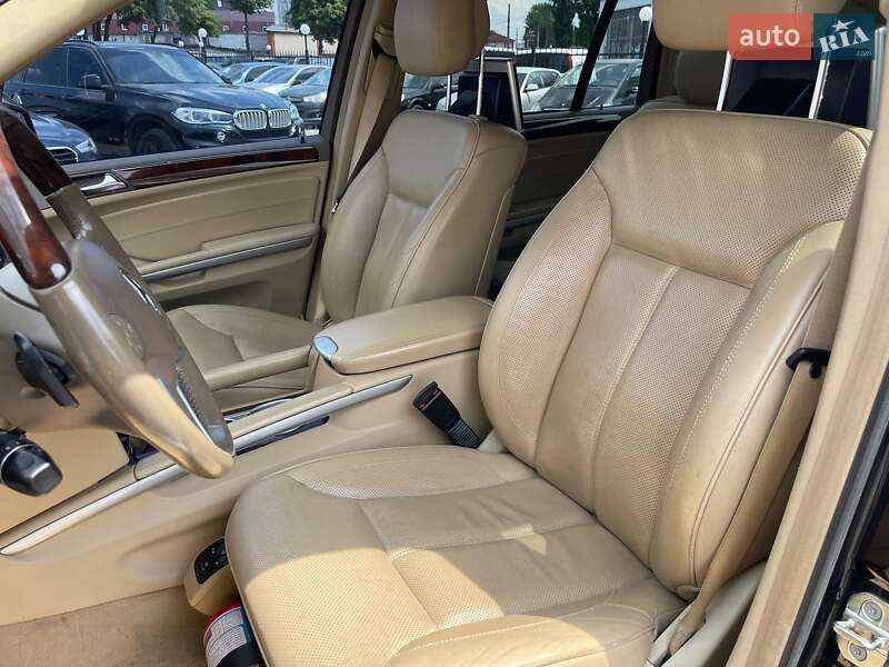 Позашляховик / Кросовер Mercedes-Benz GL-Class 2010 в Києві