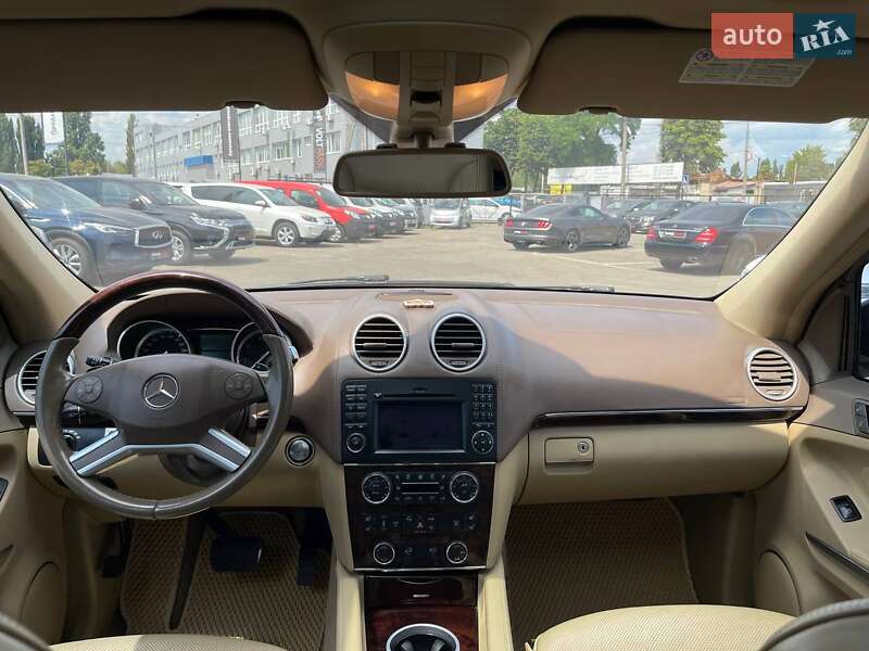 Позашляховик / Кросовер Mercedes-Benz GL-Class 2010 в Києві