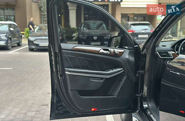 Позашляховик / Кросовер Mercedes-Benz GL-Class 2013 в 