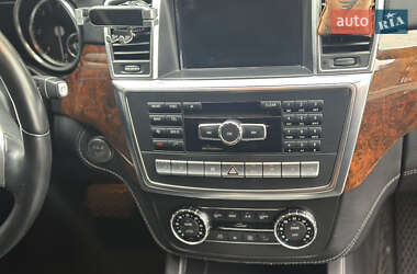 Позашляховик / Кросовер Mercedes-Benz GL-Class 2013 в 