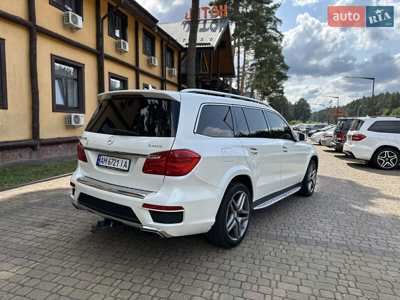 Позашляховик / Кросовер Mercedes-Benz GL-Class 2014 в Києві