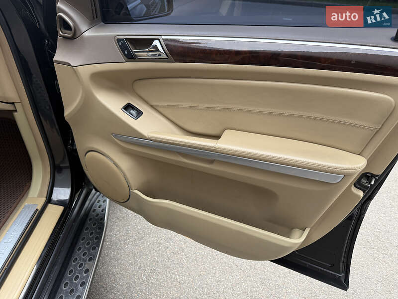 Внедорожник / Кроссовер Mercedes-Benz GL-Class 2011 в Киеве