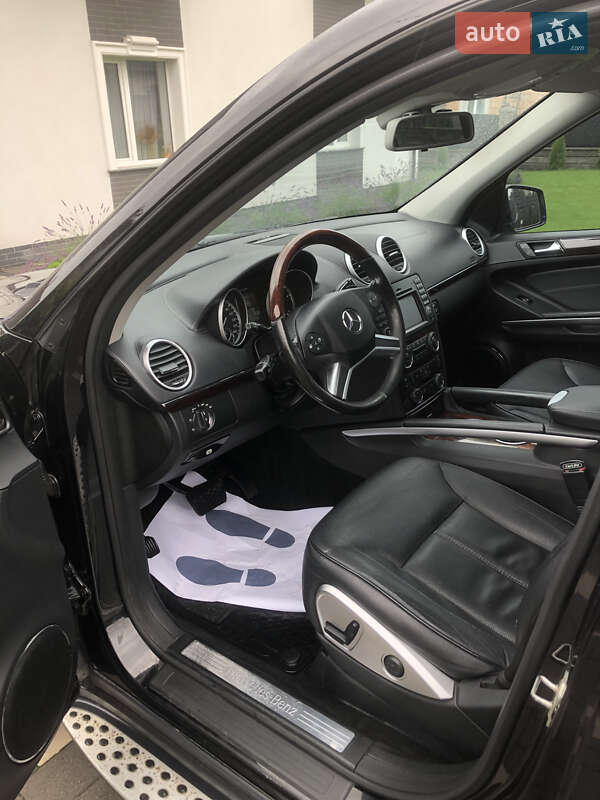 Позашляховик / Кросовер Mercedes-Benz GL-Class 2011 в Рівному