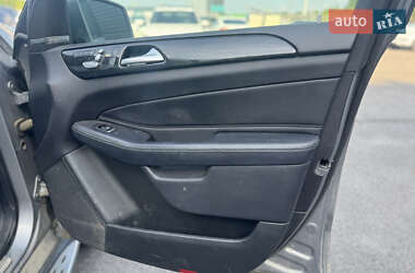 Позашляховик / Кросовер Mercedes-Benz GL-Class 2016 в 