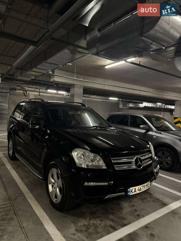 Mercedes-Benz GL-Class 2010
