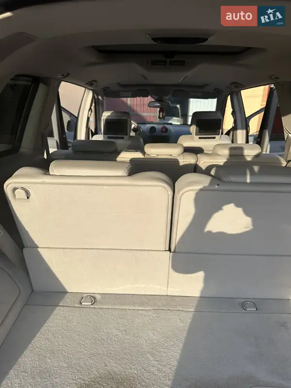 Mercedes-Benz GL-Class