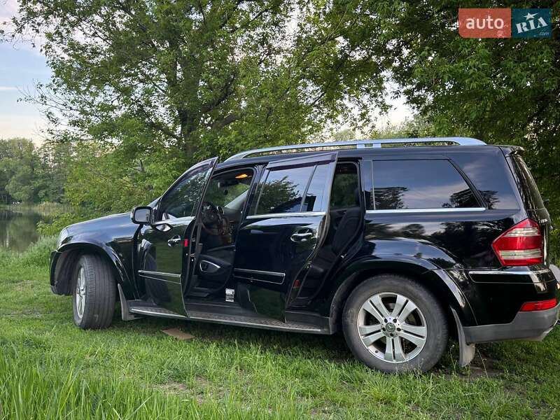 Внедорожник / Кроссовер Mercedes-Benz GL-Class 2007 в Сумах