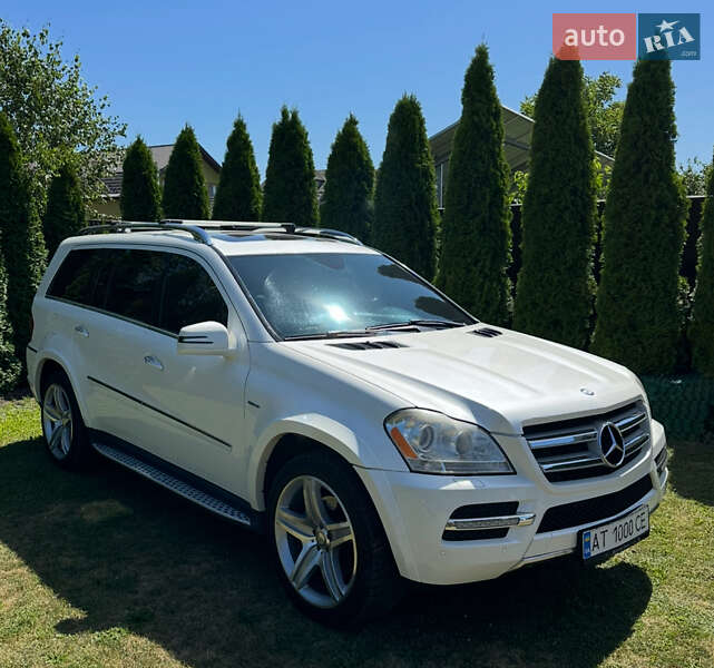 Mercedes-Benz GL-Class 2011