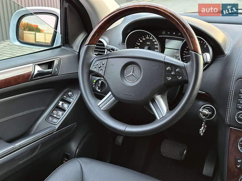 Внедорожник / Кроссовер Mercedes-Benz GL-Class 2006 в Ужгороде фото 15 Внедорожник / Кроссовер Mercedes-Benz GL-Class 2006 в Ужгороде