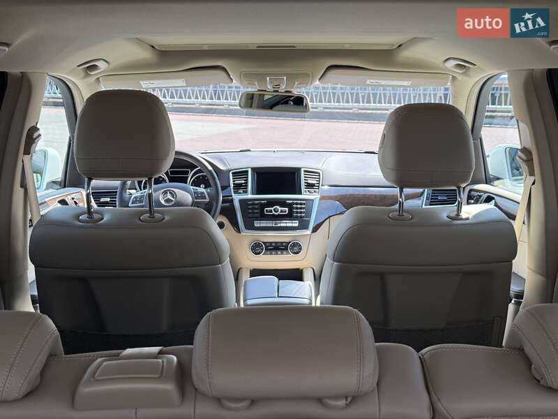 Внедорожник / Кроссовер Mercedes-Benz GL-Class 2014 в Луцке фото 14 Внедорожник / Кроссовер Mercedes-Benz GL-Class 2014 в Луцке