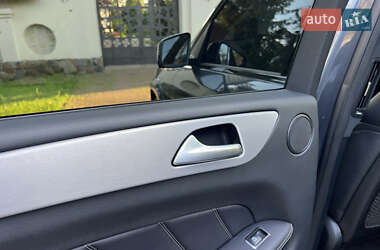 Внедорожник / Кроссовер Mercedes-Benz GL-Class 2012 в 