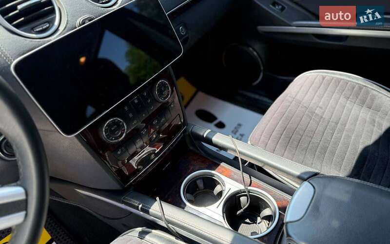 Позашляховик / Кросовер Mercedes-Benz GL-Class 2010 в Чернівцях