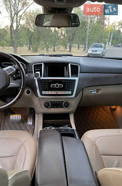 Внедорожник / Кроссовер Mercedes-Benz GL-Class 2013 в 