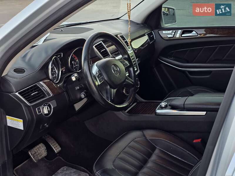 Позашляховик / Кросовер Mercedes-Benz GL-Class 2012 в Тернополі фото 29 Позашляховик / Кросовер Mercedes-Benz GL-Class 2012 в Тернополі