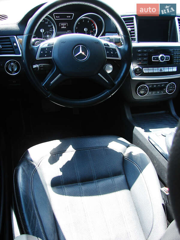 Позашляховик / Кросовер Mercedes-Benz GL-Class 2014 в Одесі