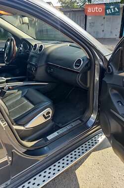 Внедорожник / Кроссовер Mercedes-Benz GL-Class 2010 в 