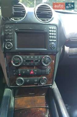 Внедорожник / Кроссовер Mercedes-Benz GL-Class 2006 в 