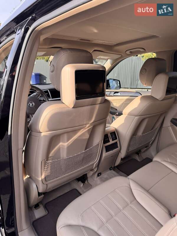 Позашляховик / Кросовер Mercedes-Benz GL-Class 2015 в Луцьку